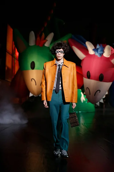 Look 73